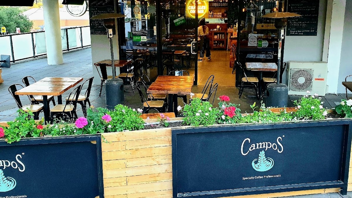 The Charles Corner cafe