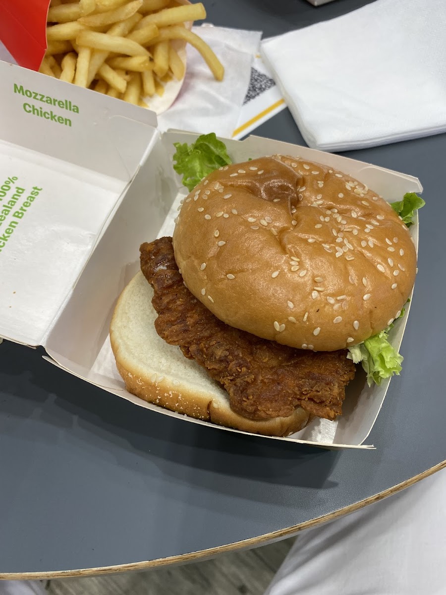 McDonald's Airport Drive Thru - Photo 8