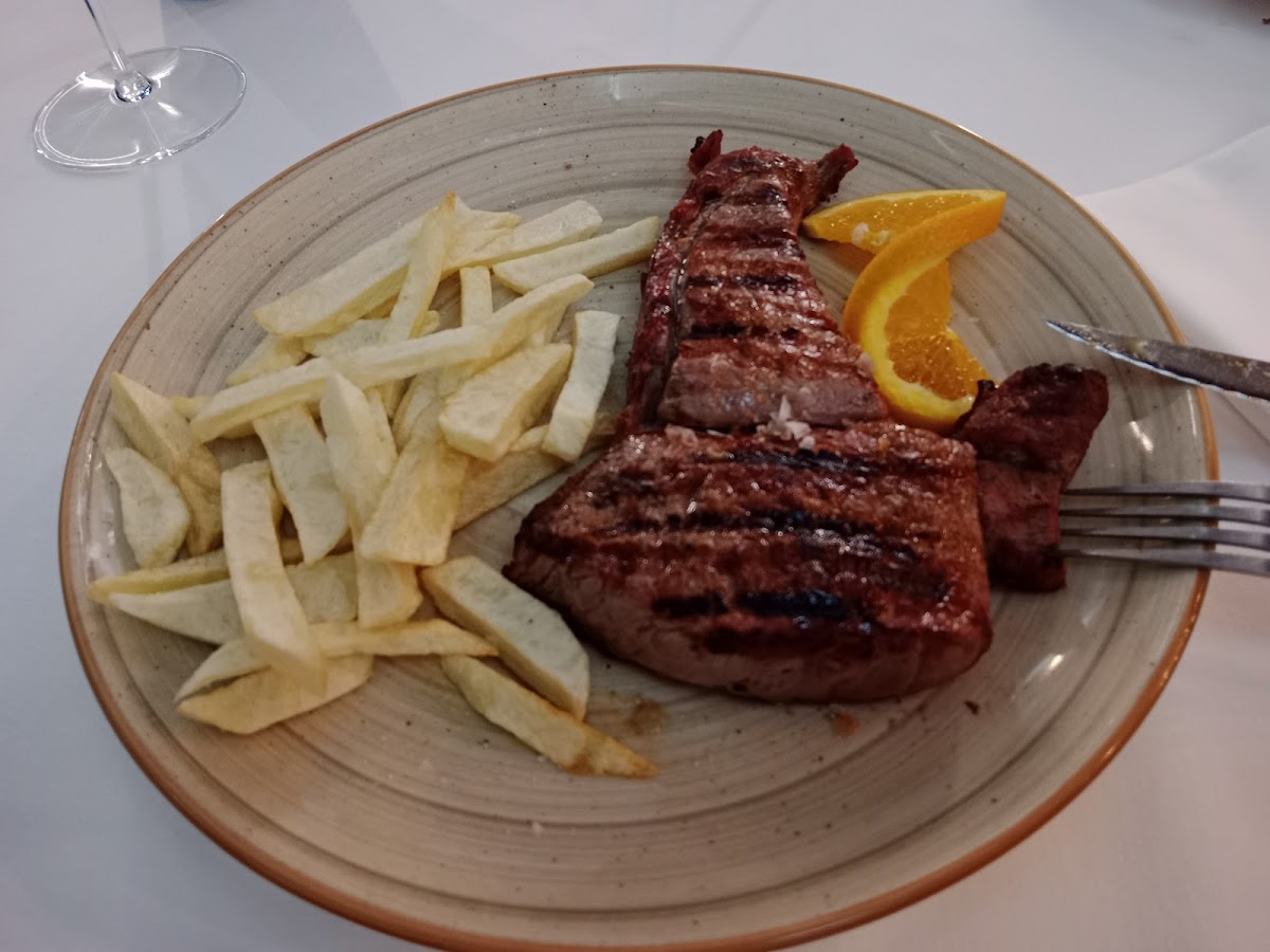Hostal Restaurante Galicia - Photo 3