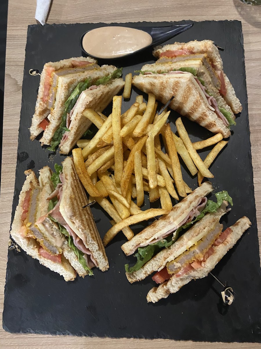 Stou Mpimpou Cafe - Photo 4