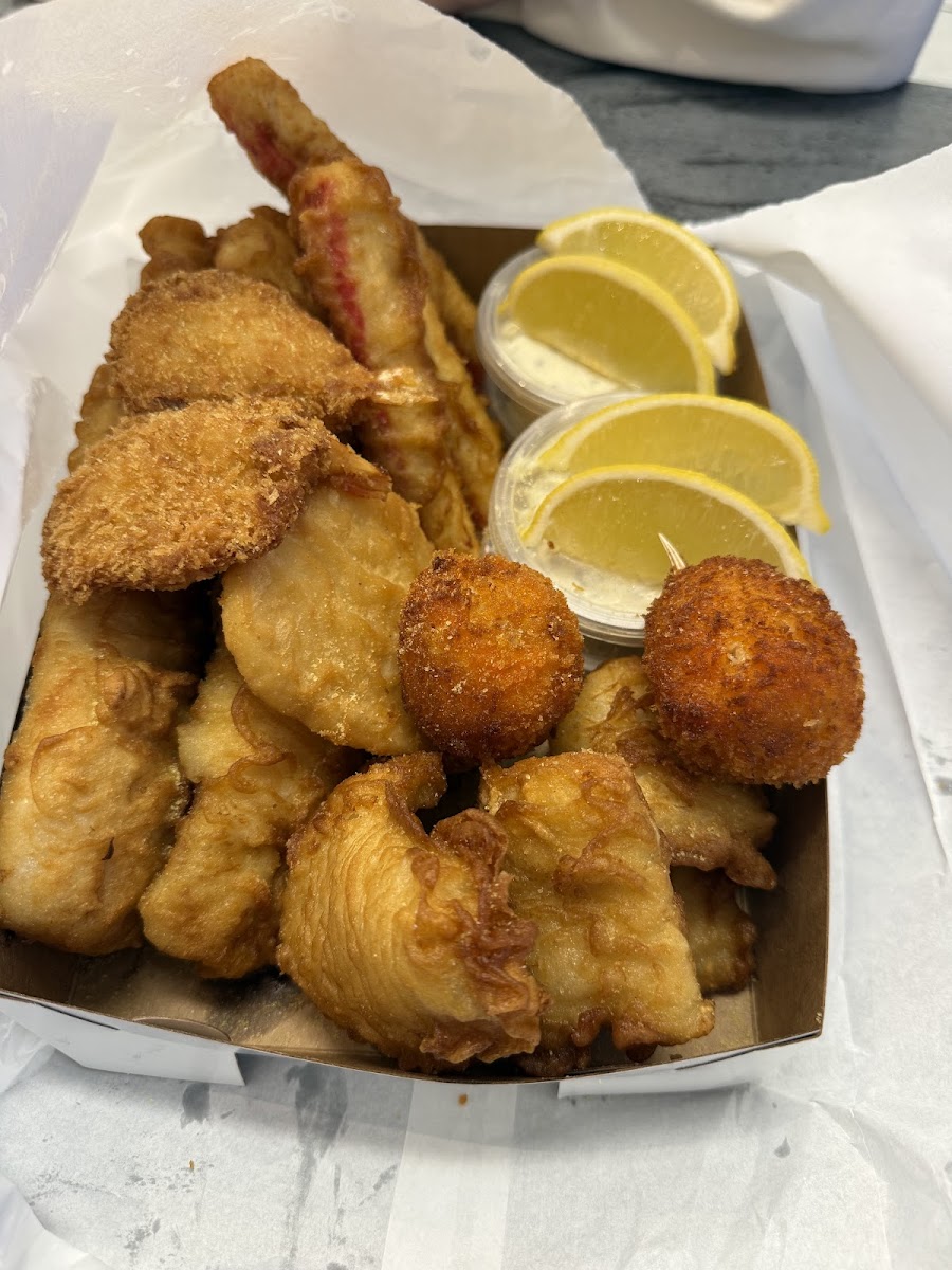 Culburra Beach Takeaway - Photo 1