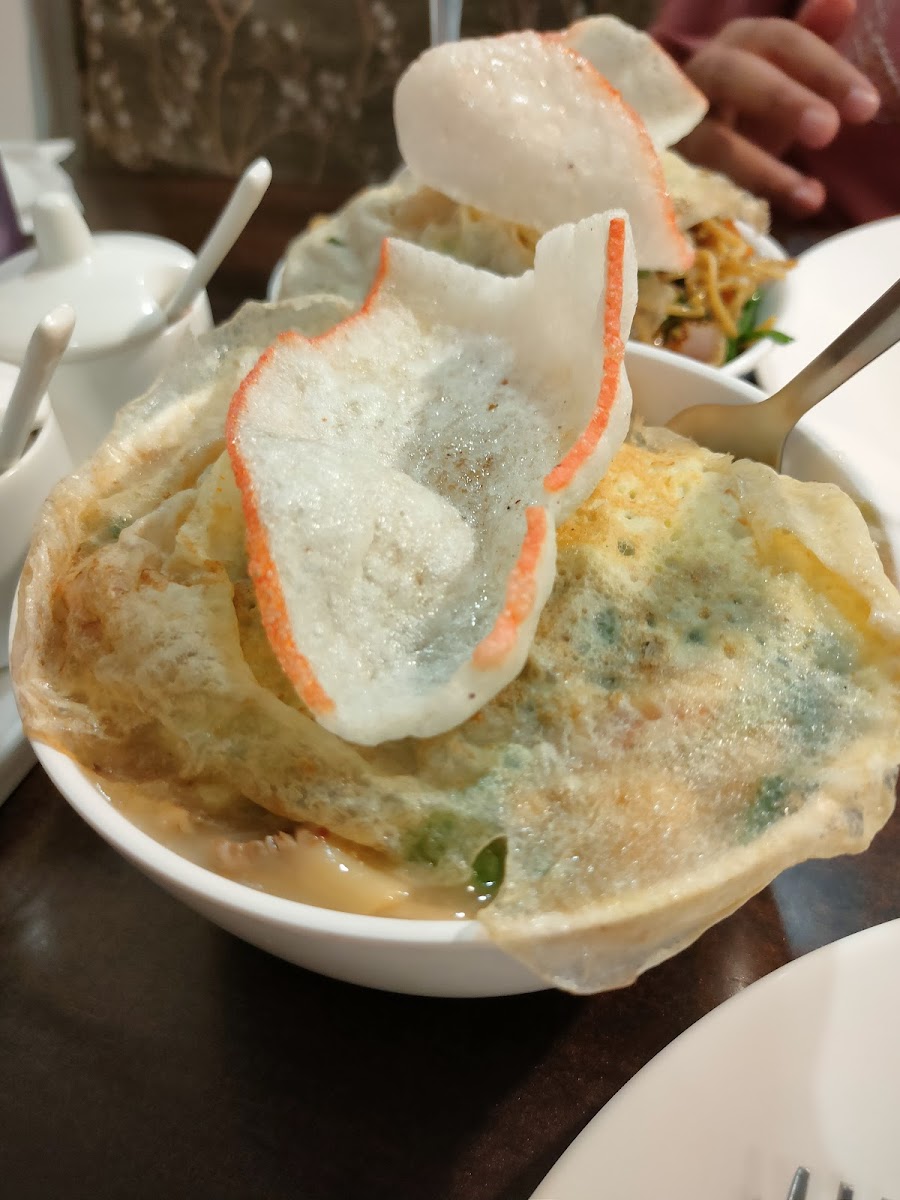 Crystal Chimney Restaurant - Photo 8