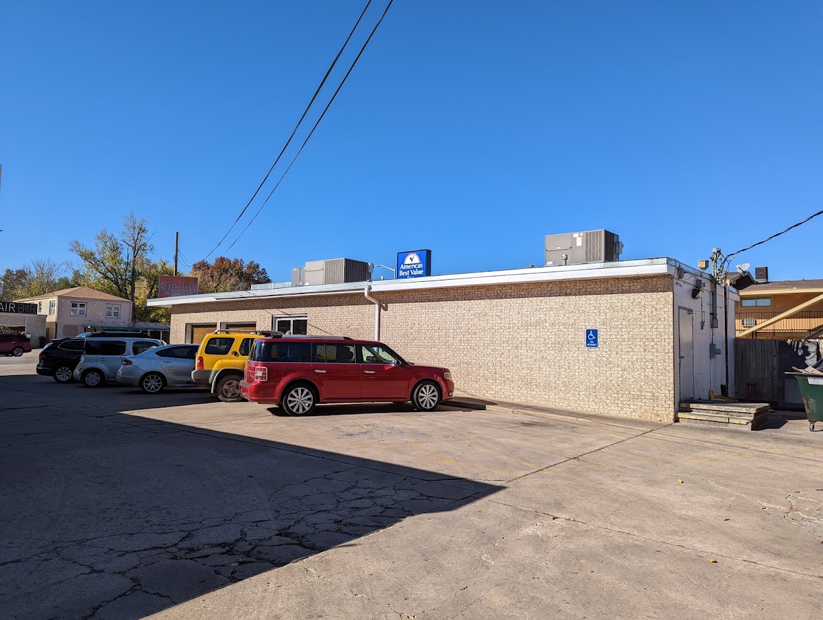 Garrett Wrangler Restaurant - Photo 3