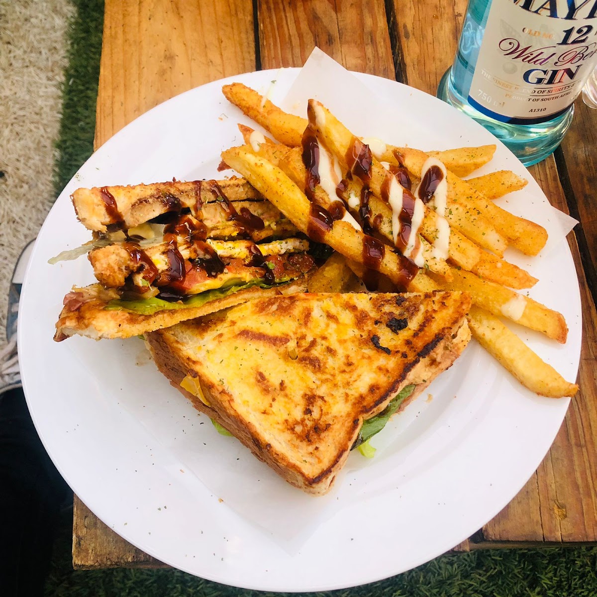 Zozo Cafe Westpark - Photo 9
