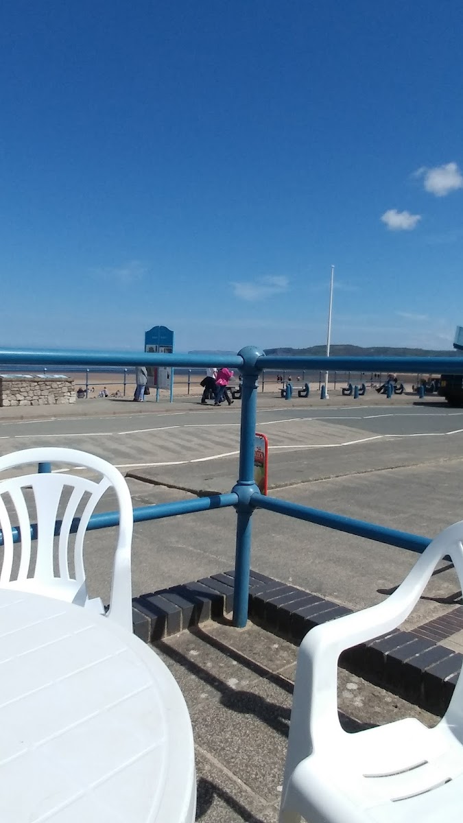 The Wendon Cafe & Seaside Shop - Photo 5