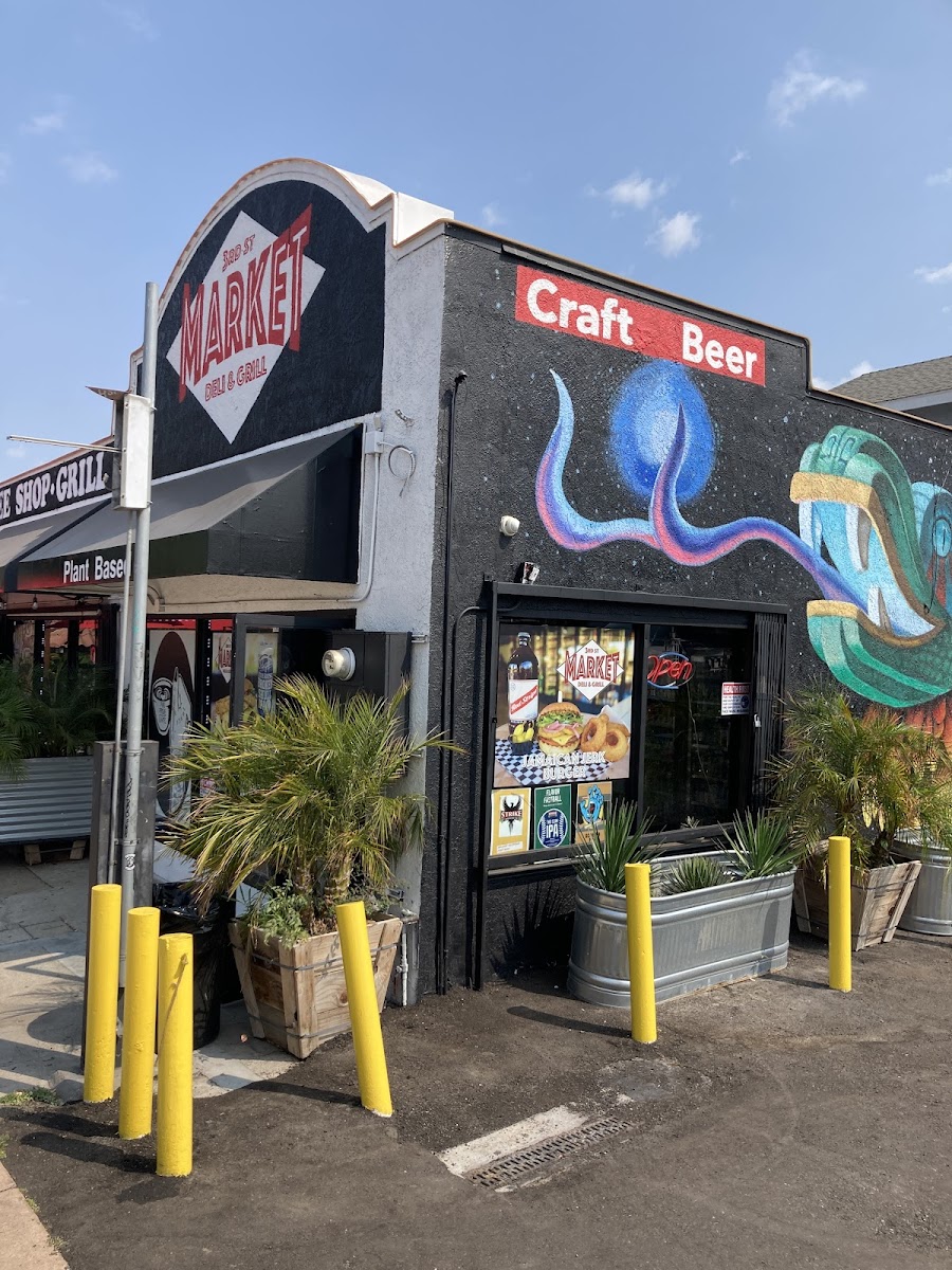 3rd Street Market & Deli