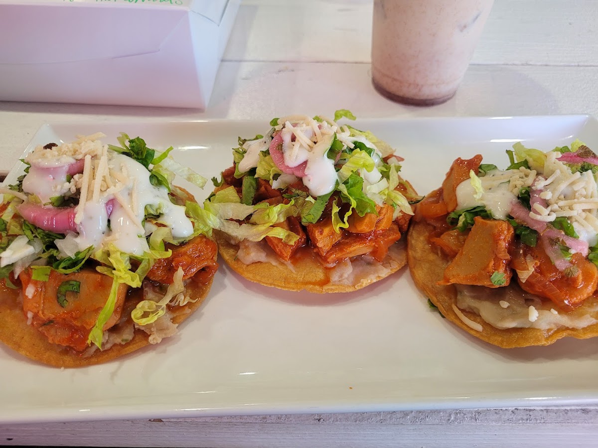 3rd Street Market & Deli - Photo 9