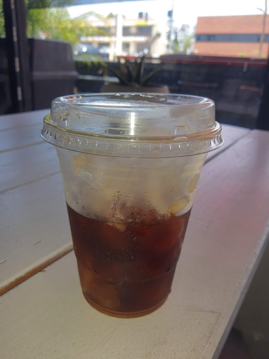 3rd Street Market & Deli - Photo 4