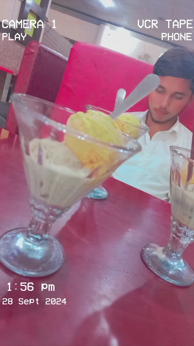Yaadgar (Ice Bar, Juice Corner & Karachi Biryani) - Photo 1