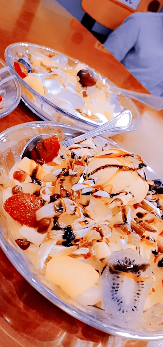 Yaadgar (Ice Bar, Juice Corner & Karachi Biryani) - Photo 6
