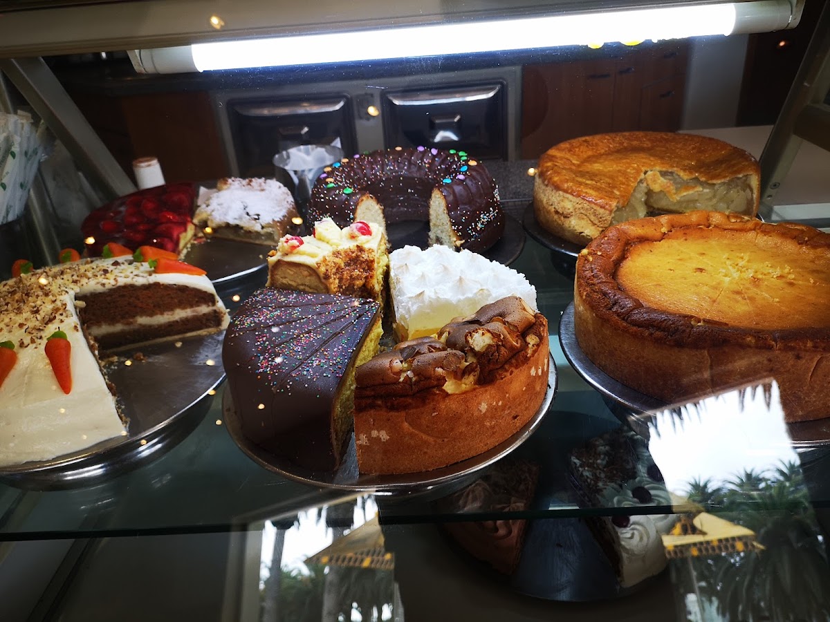 Cafe Anton Confectionery Cakes & Cookies - Photo 6