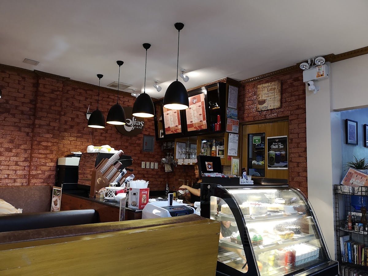 Celia's cafe - Photo 9