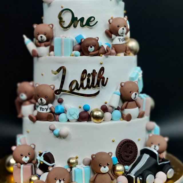 Teddy Bear Cakes