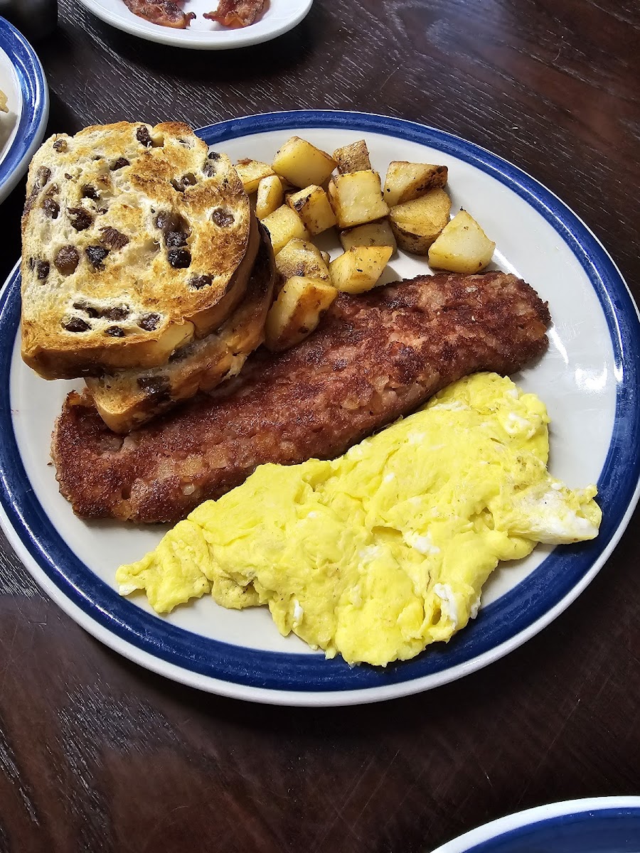 Sue's Cobscook Bay Cafe - Photo 3