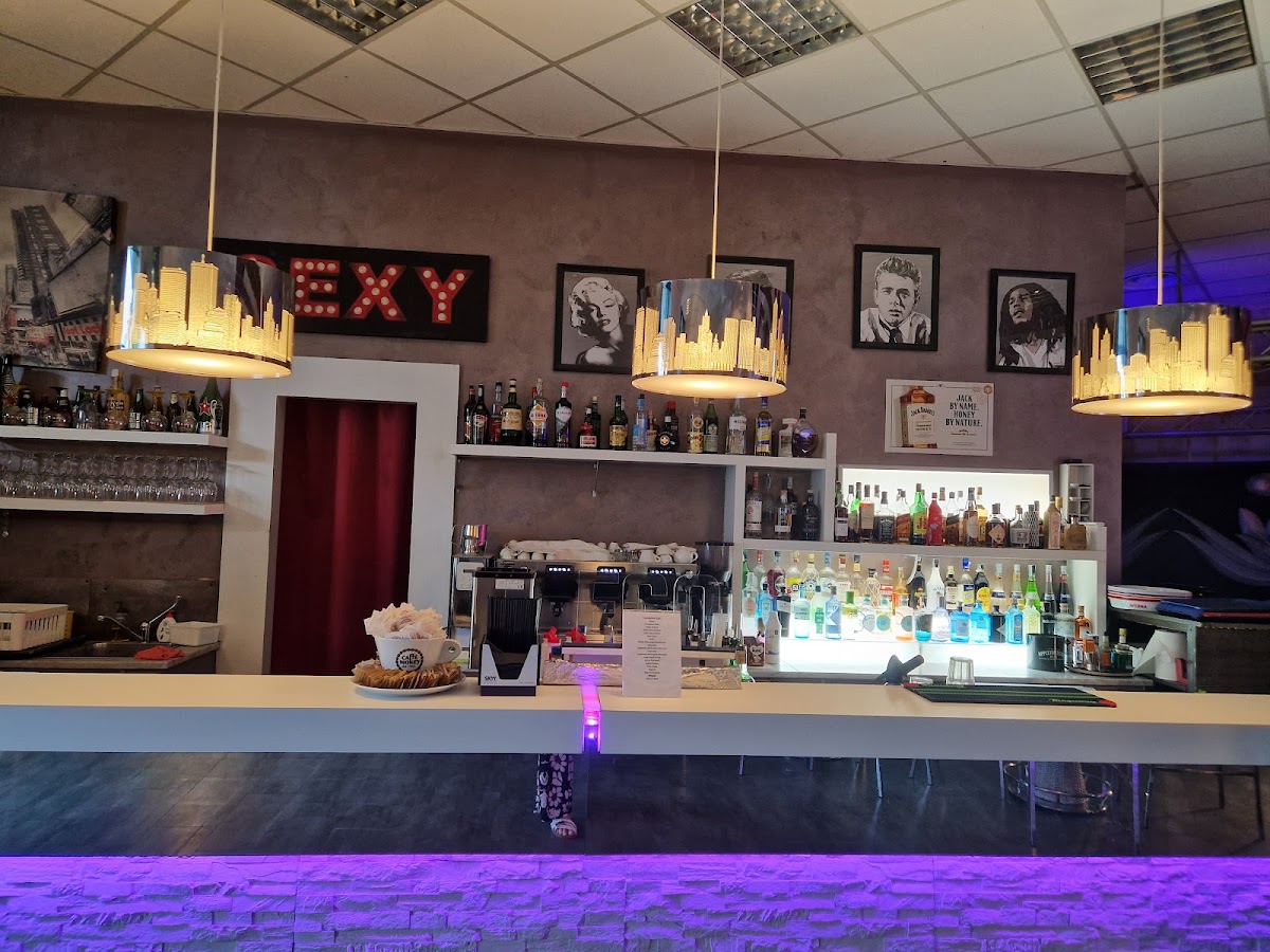 Egò Lounge Bar & Restaurant - Photo 4