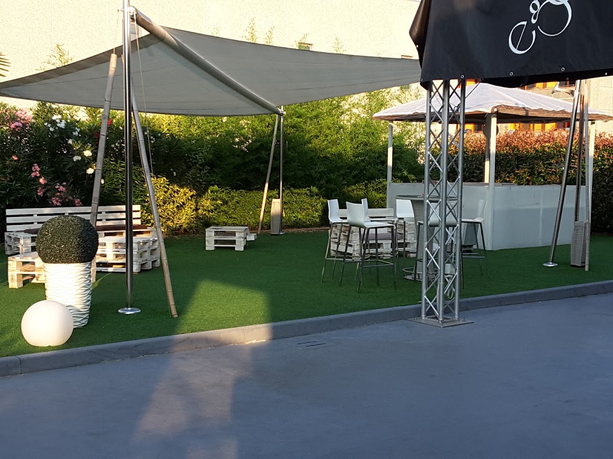 Egò Lounge Bar & Restaurant - Photo 6