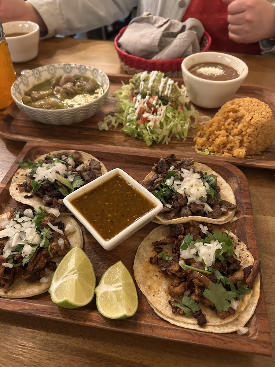 The spot tacos and beers - Photo 7