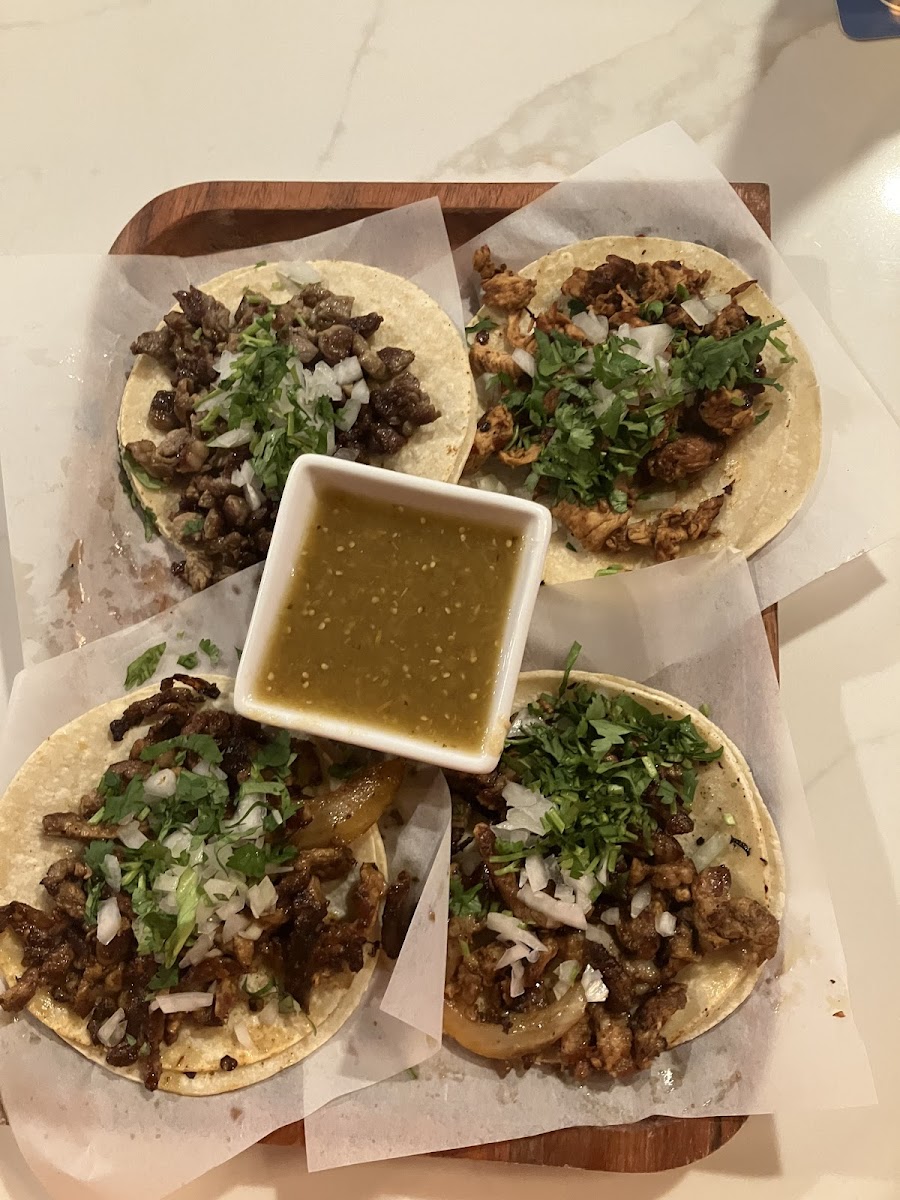 The spot tacos and beers - Photo 8