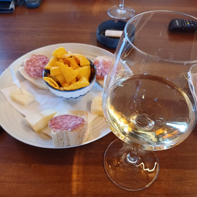Aperitivo Con Bianco Fiore