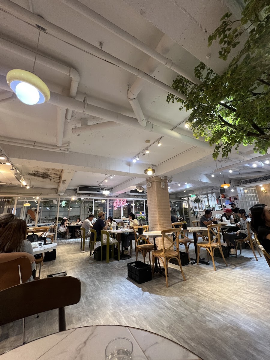 Just Amazing Inside - Photo 2