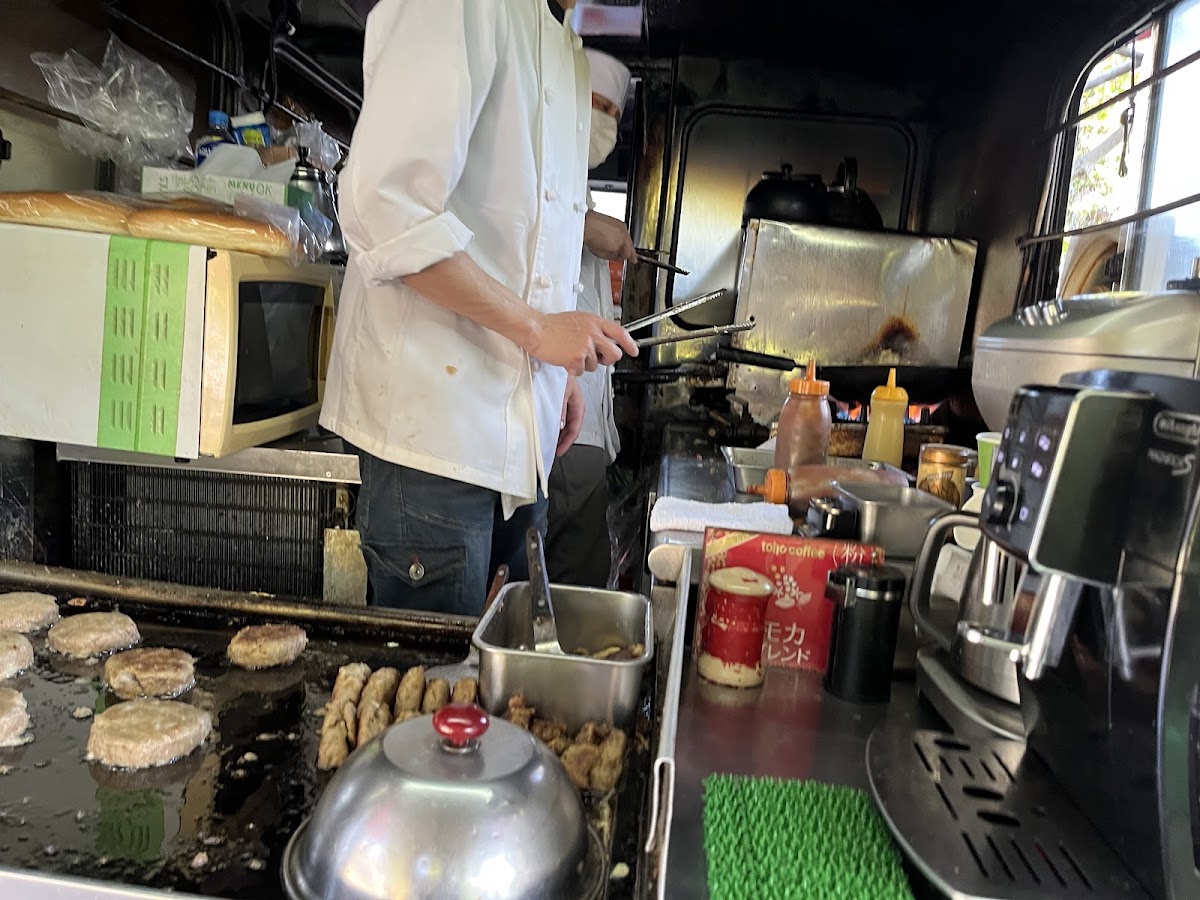 Imaya Hamburger Nishi Park - Photo 6