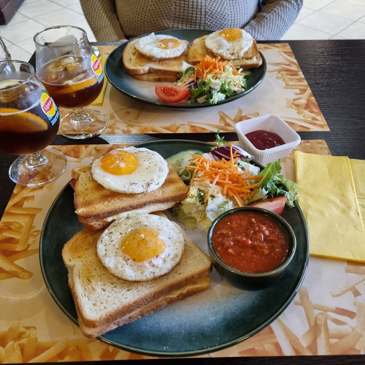 t Stropelleke Brasserie - Photo 6