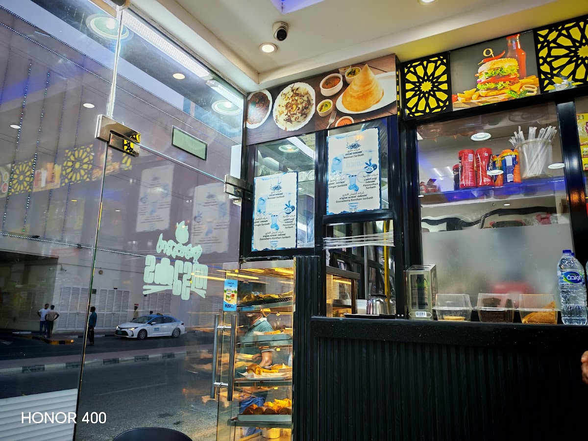 Kozhikodan Thattukada Restaurant - Photo 3