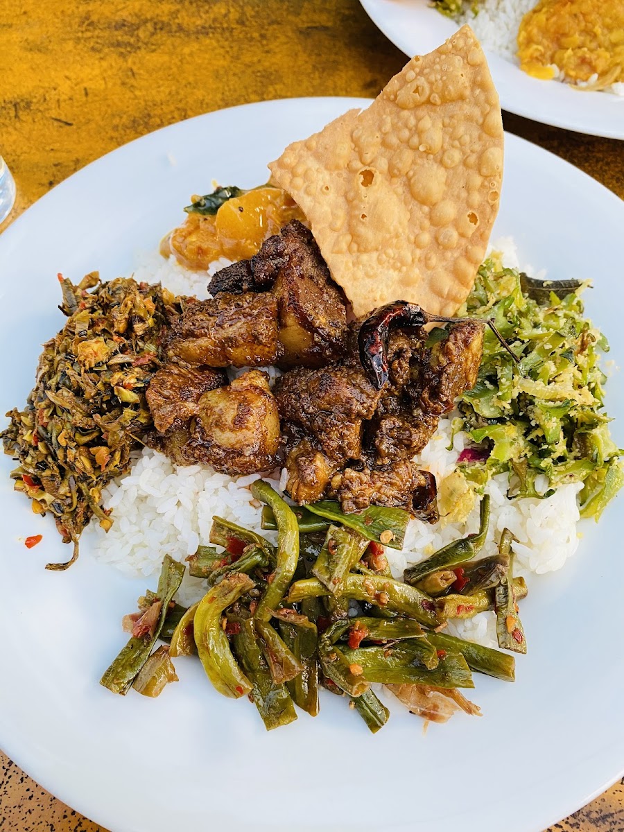 Banana Leaf Family Restaurant - Photo 7