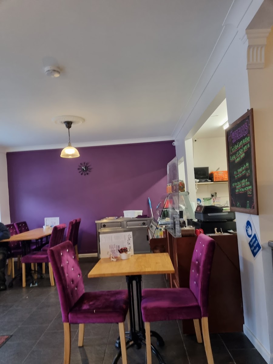 The Hideout - Photo 3