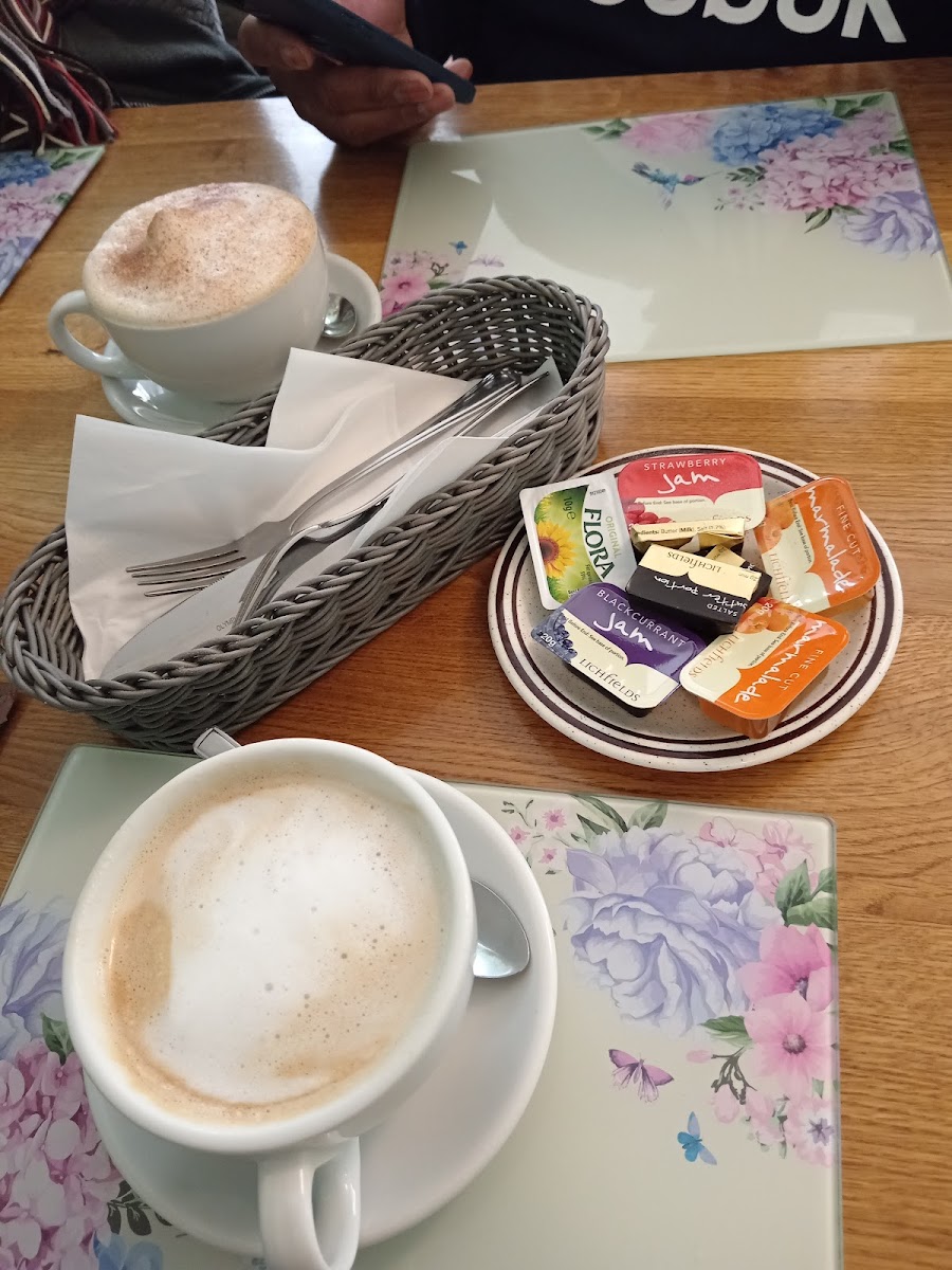 Cosy Corner Cafe - Photo 4