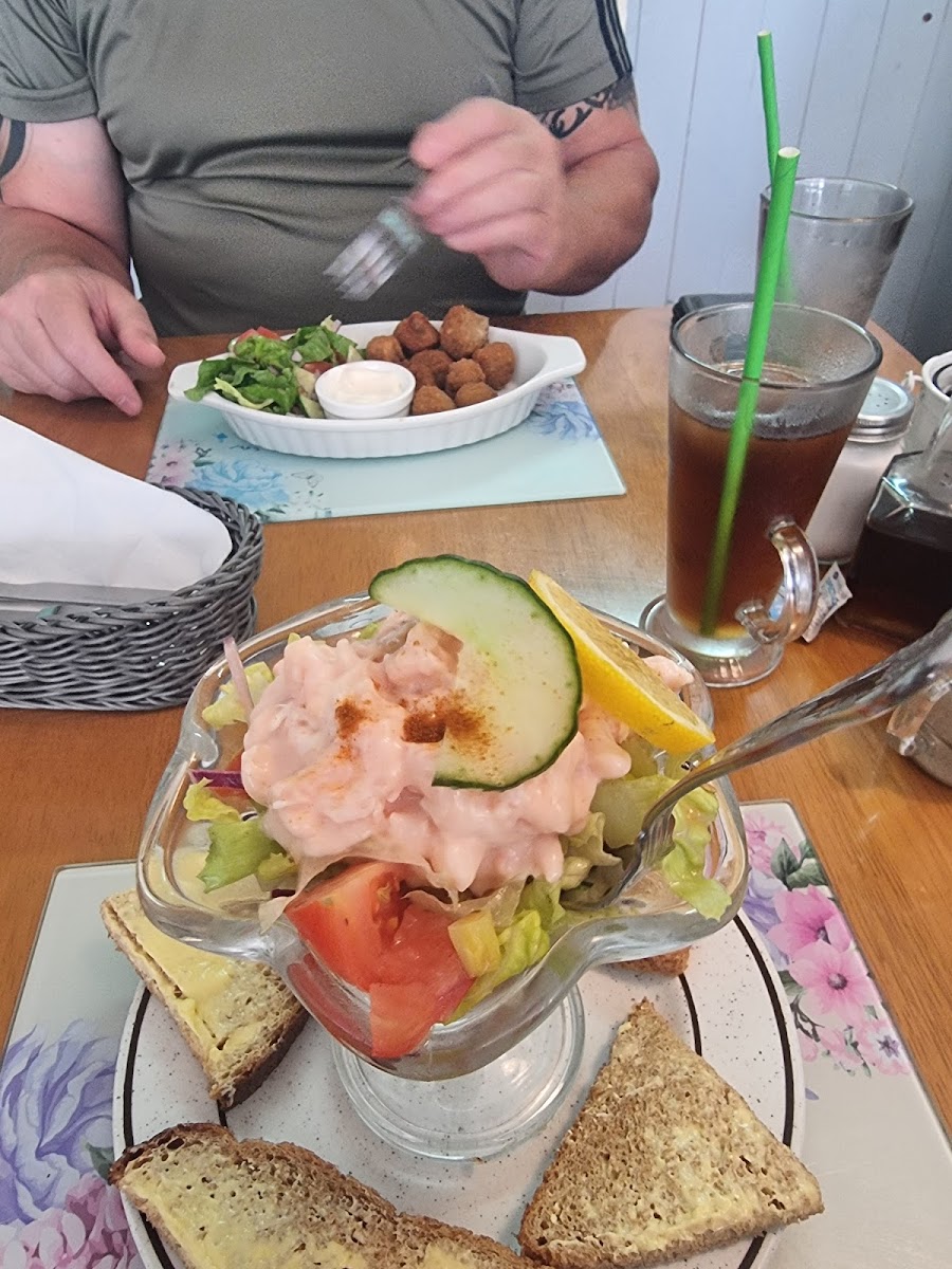 Cosy Corner Cafe - Photo 8