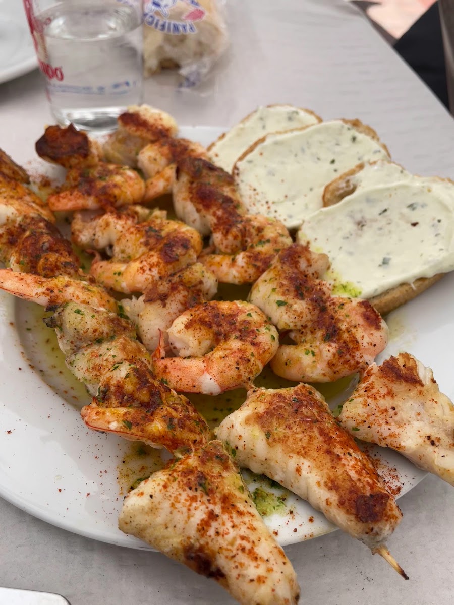 Mercado del Carmen - Cafeteria Bar - Pescaito Frito - Photo 3