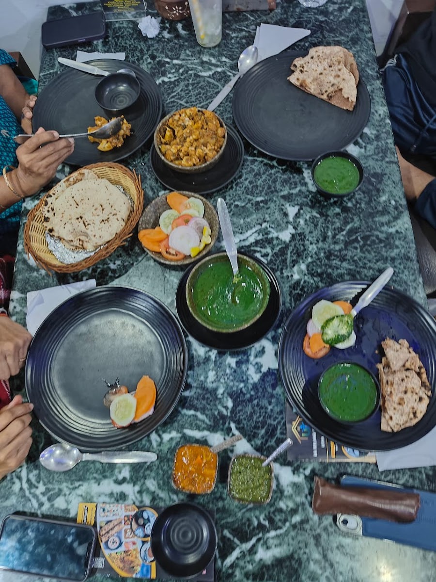 Da-Milano Restaurant, Kanatal - Photo 8