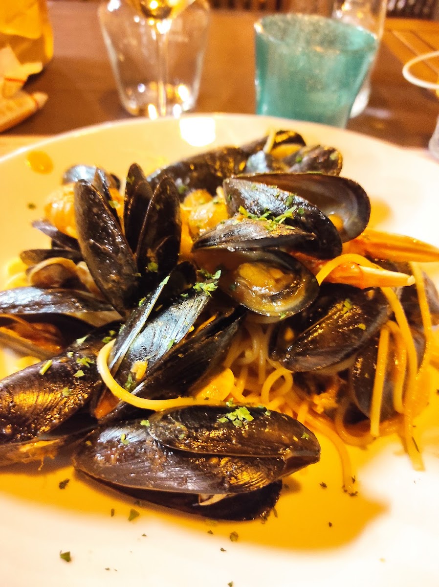 La taverna del pesce - spaghetti house - Photo 4