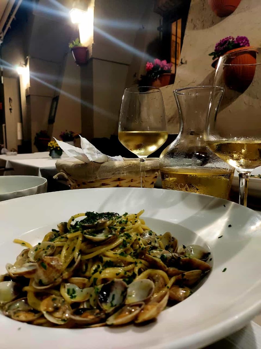 La taverna del pesce - spaghetti house - Photo 5