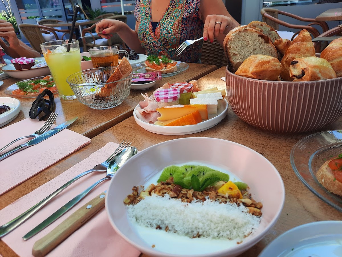 Bar Brunch - Photo 3