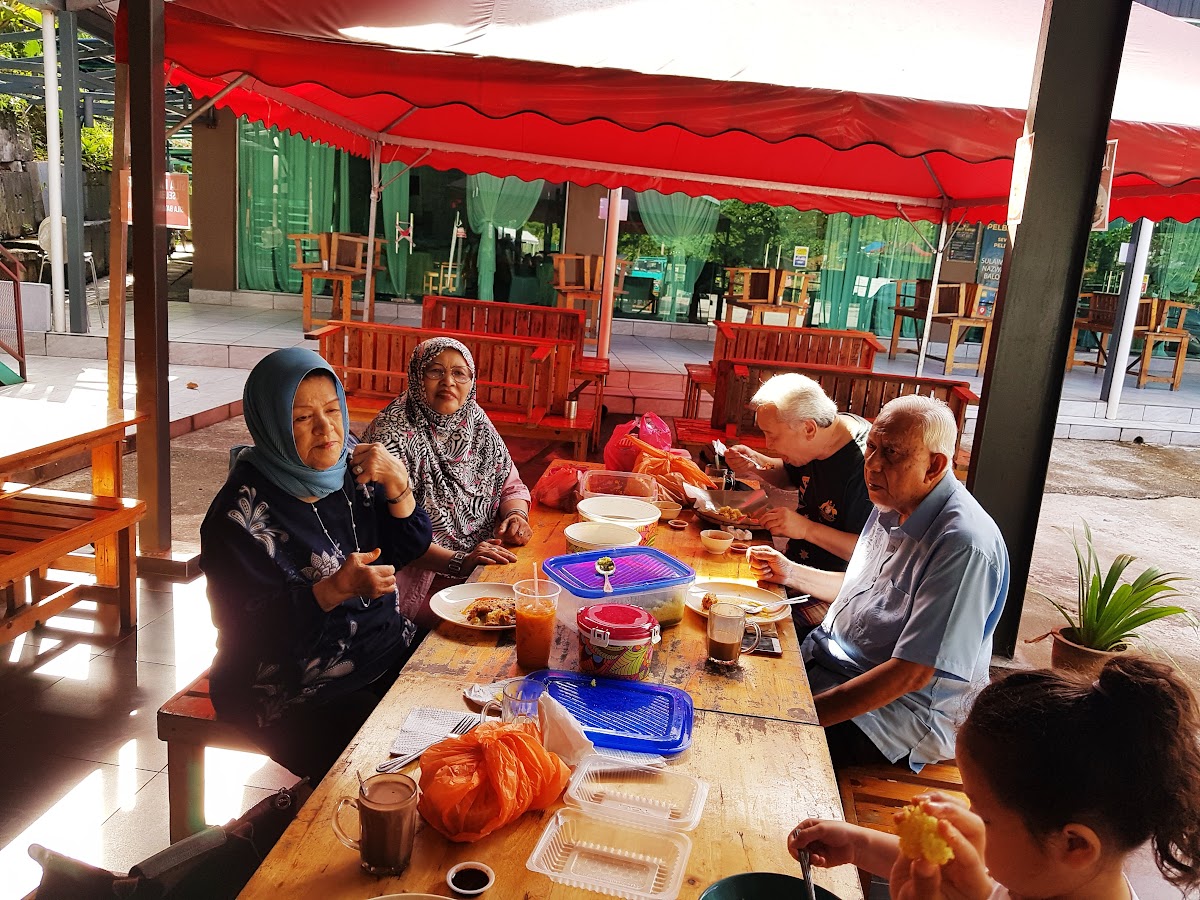 Bukit Dinding Bistro - Photo 8