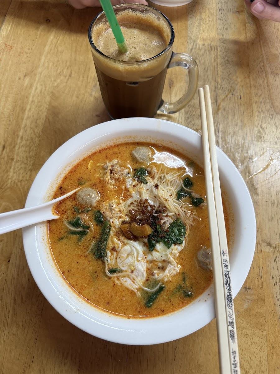 Lucky Garden Kopitiam - Photo 3