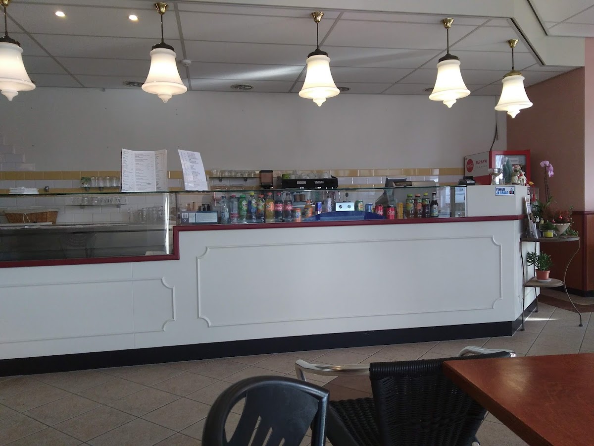 Oss Lunch Express / Lunchroom