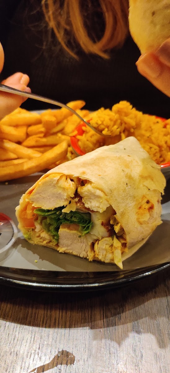 Nando's Birmingham - New Street - Photo 4