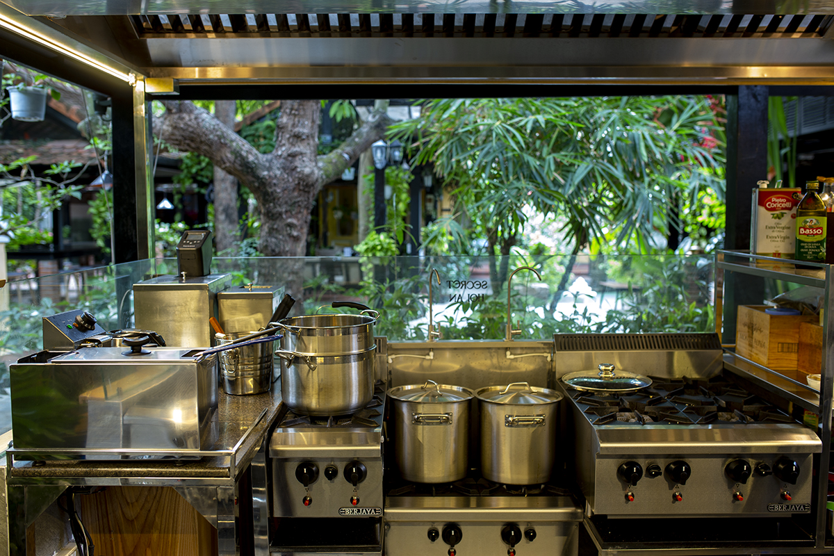 AVOCADO Resto & Cafe