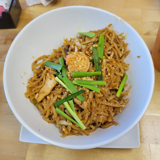 Chicken Pad Thai