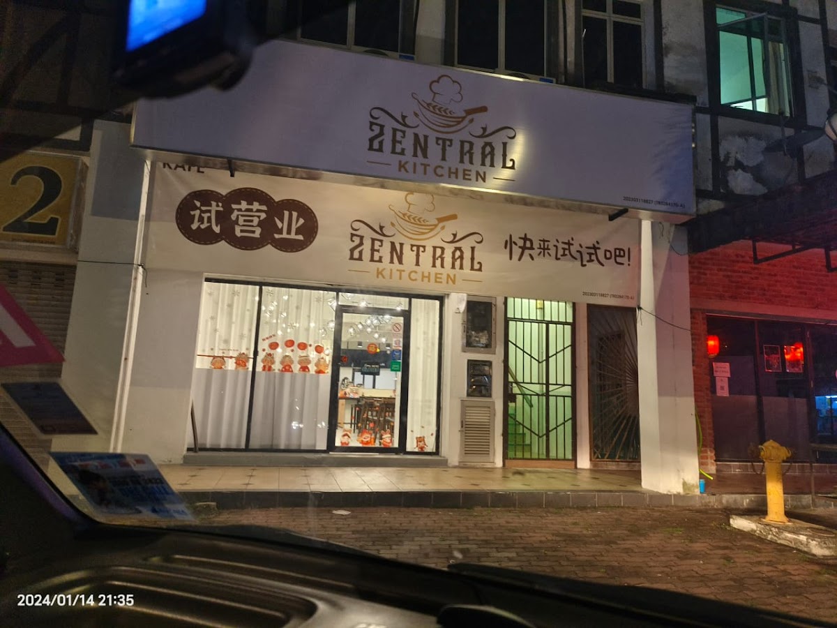 ZENTRAL KITCHEN