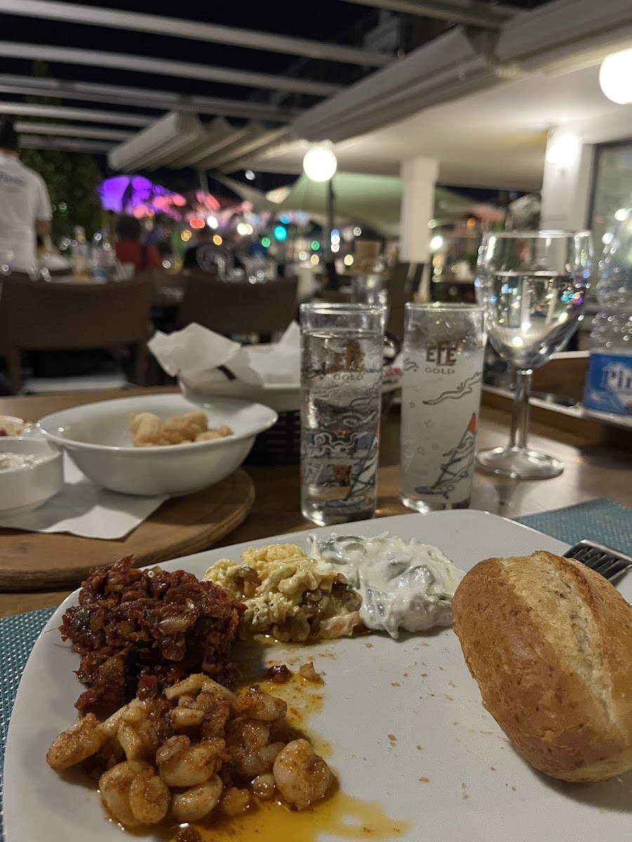 Deniz Restaurant - Photo 4