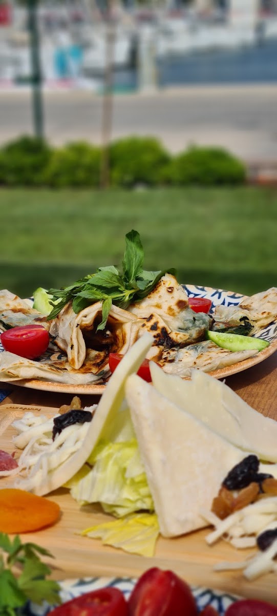 Deniz Restaurant - Photo 6