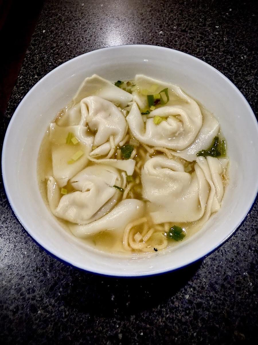 Dumpling Noodles Restaurant - Photo 3