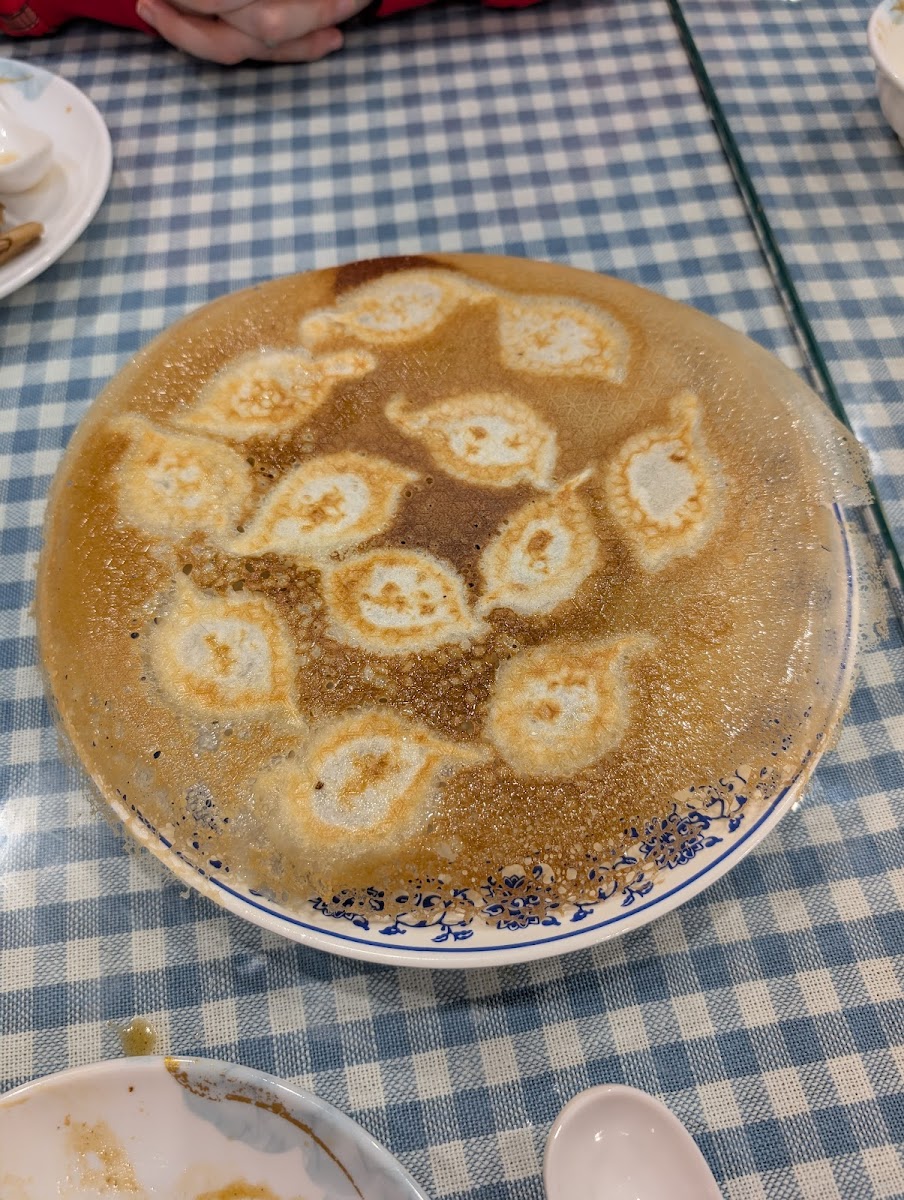 Dumpling Noodles Restaurant - Photo 4