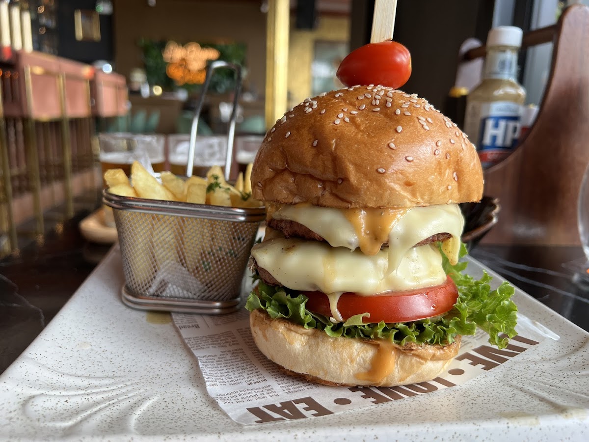 Beer Hubb (Pattaya Beach Road) - Photo 3