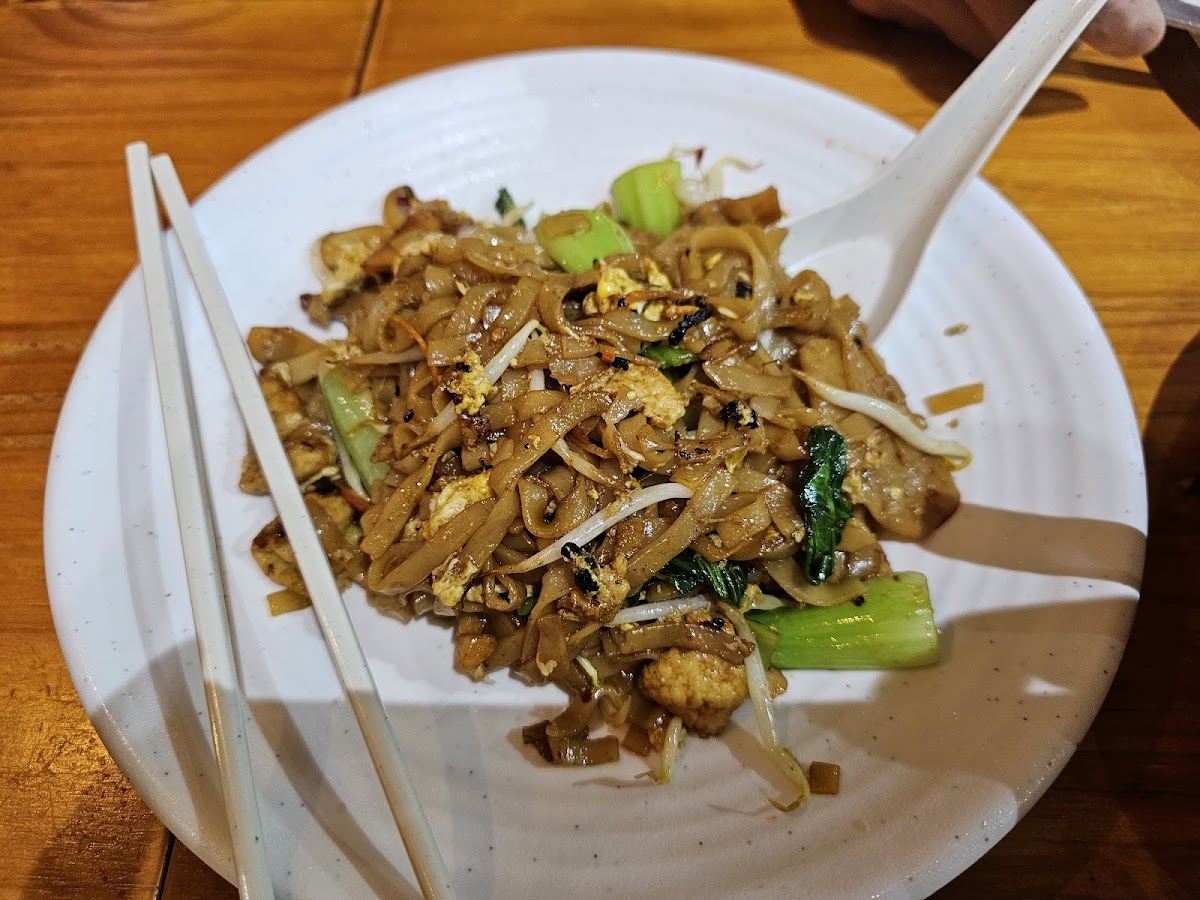 Leaf Corner Sembawang Vegetarian 慈素餐馆 - Photo 4