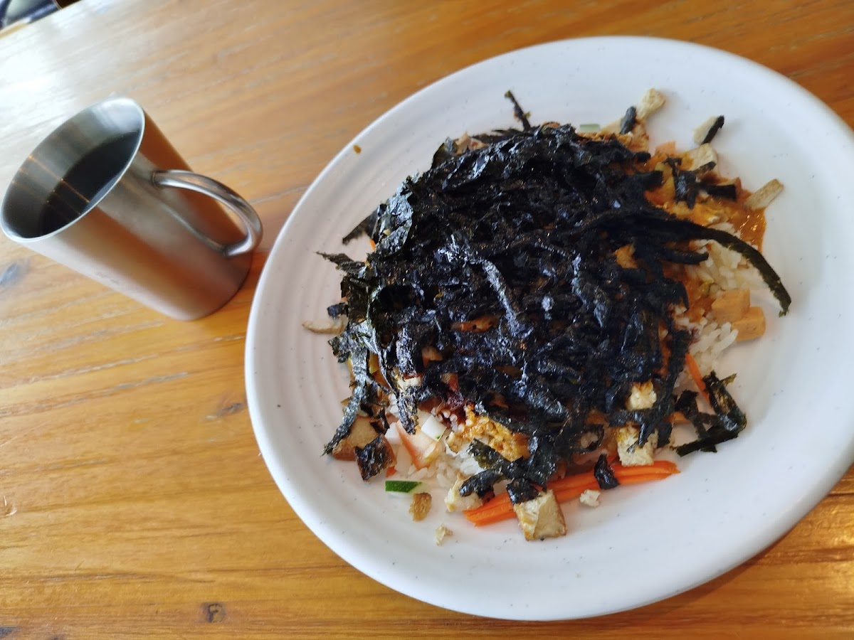 Leaf Corner Sembawang Vegetarian 慈素餐馆 - Photo 6